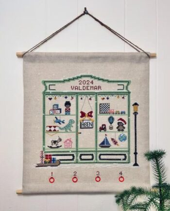 Chrtistmas toy store - 40x47 cm (adventskalender)